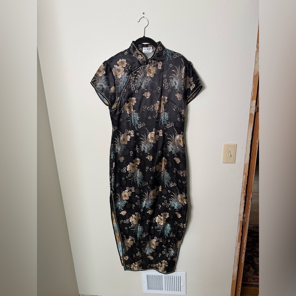 Authentic Kipao Formal Black and Gold Dress